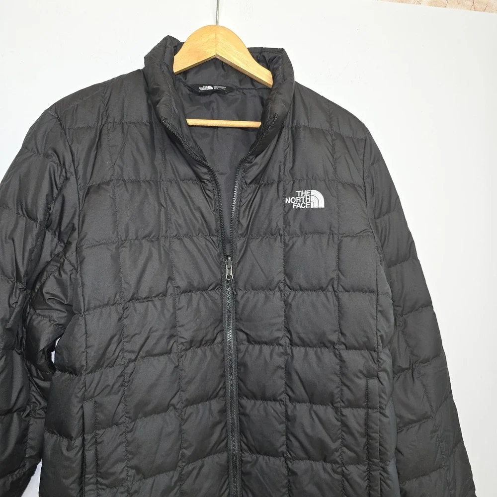 The North Face Mens Puffer Jacket Size M Black Down Fill Pockets Quilted Hiking
